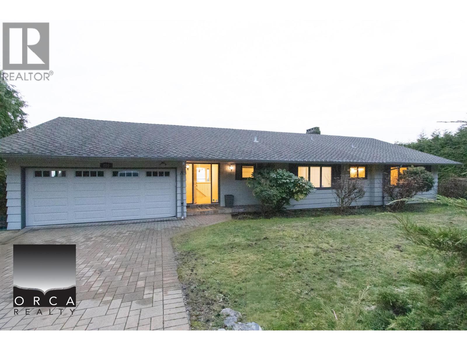 820 Knockmaroon Road, West Vancouver, British Columbia  V7S 1R6 - Photo 1 - R3084002