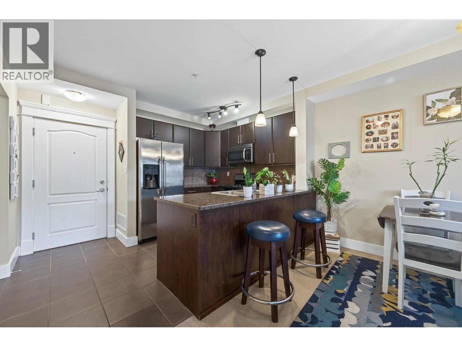 975 VICTORIA  W Street Unit# #301 Kamloops Photo 5