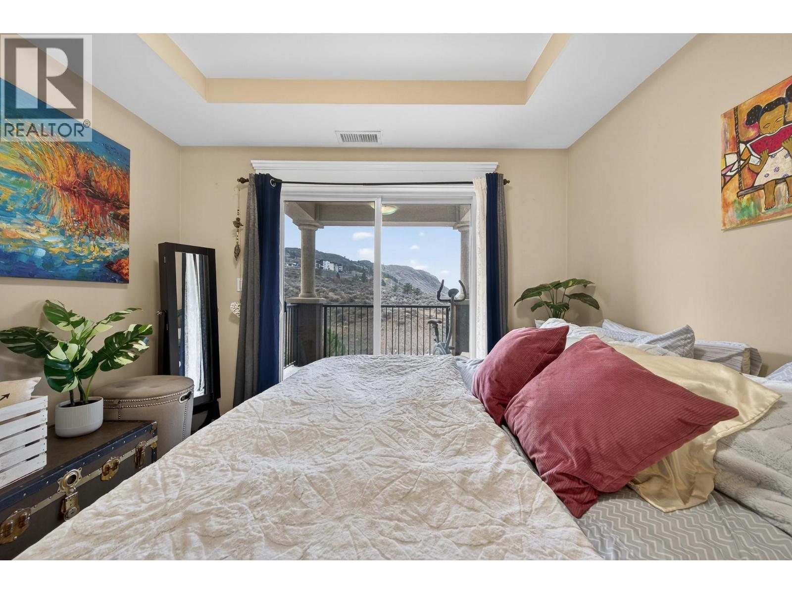 975 VICTORIA  W Street Unit# #301 Kamloops Photo 9