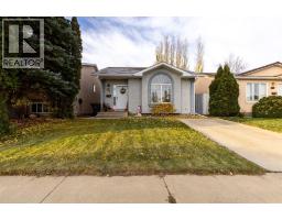 66 Assiniboia Way W, Lethbridge, Alberta