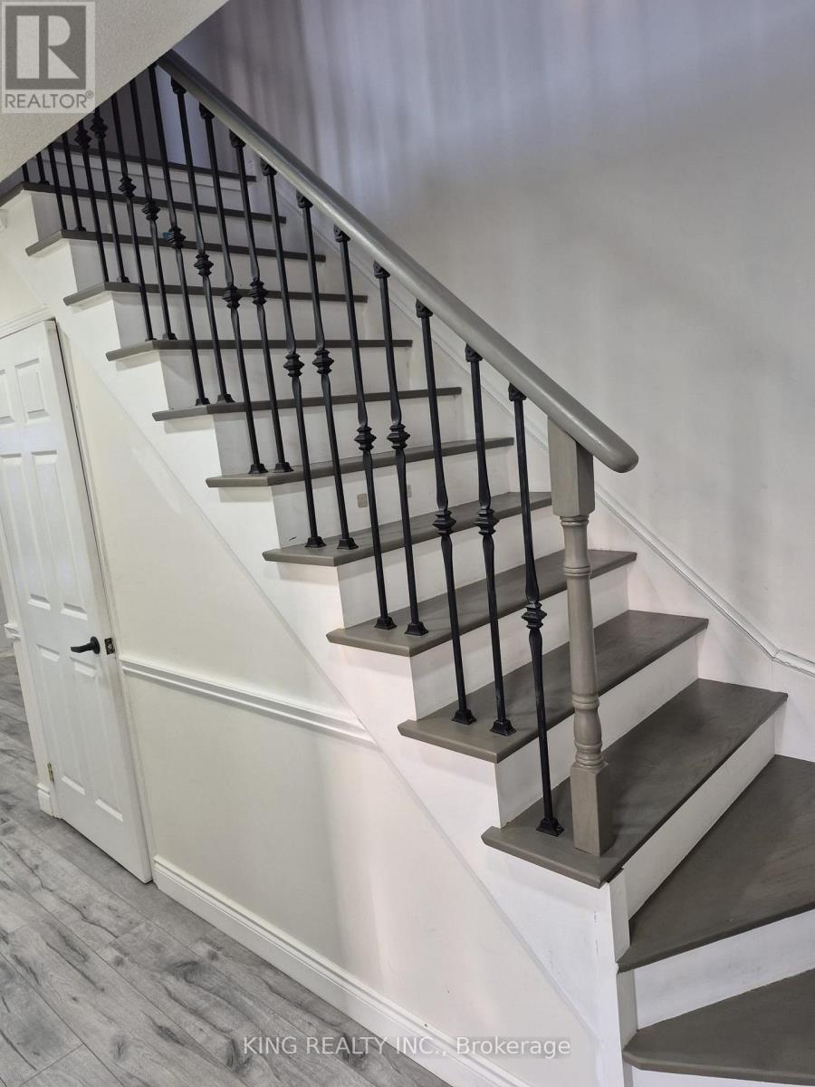 236 Langlaw Drive, Cambridge, Ontario  N1P 1B6 - Photo 6 - X12734322