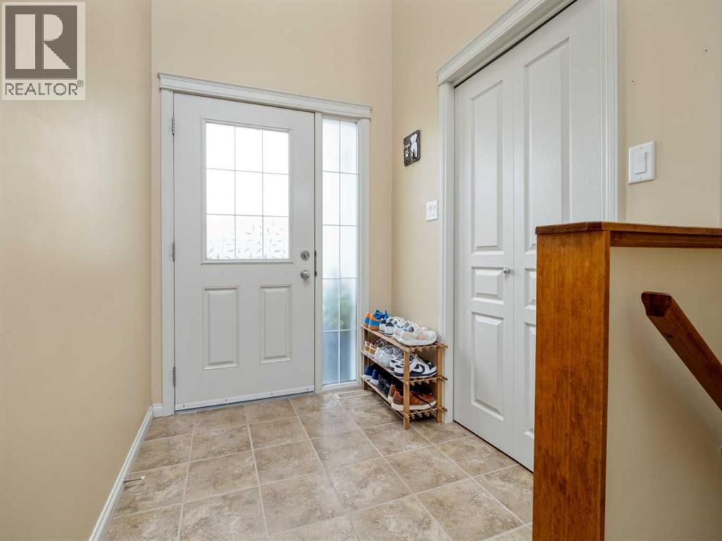 488 Silkstone Crescent W, Lethbridge, Alberta  T1J 4C1 - Photo 4 - A2252844