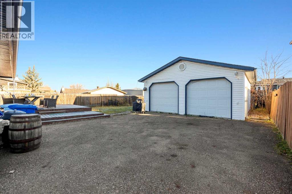 105 Farrell Cove, Fort Mcmurray, Alberta  T9K 1N9 - Photo 34 - A2268019