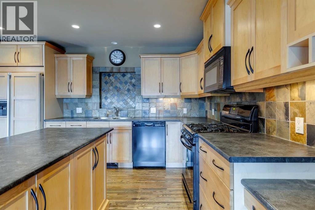 3140 46 Street Sw, Calgary, Alberta  T3E 3W8 - Photo 5 - A2276685