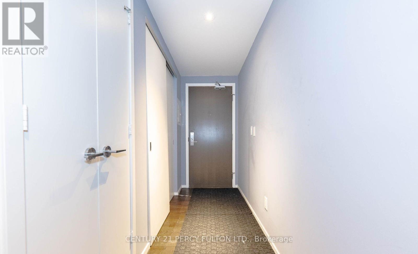 504 - 101 Charles Street, Toronto, Ontario  M4Y 1V2 - Photo 4 - C12734354