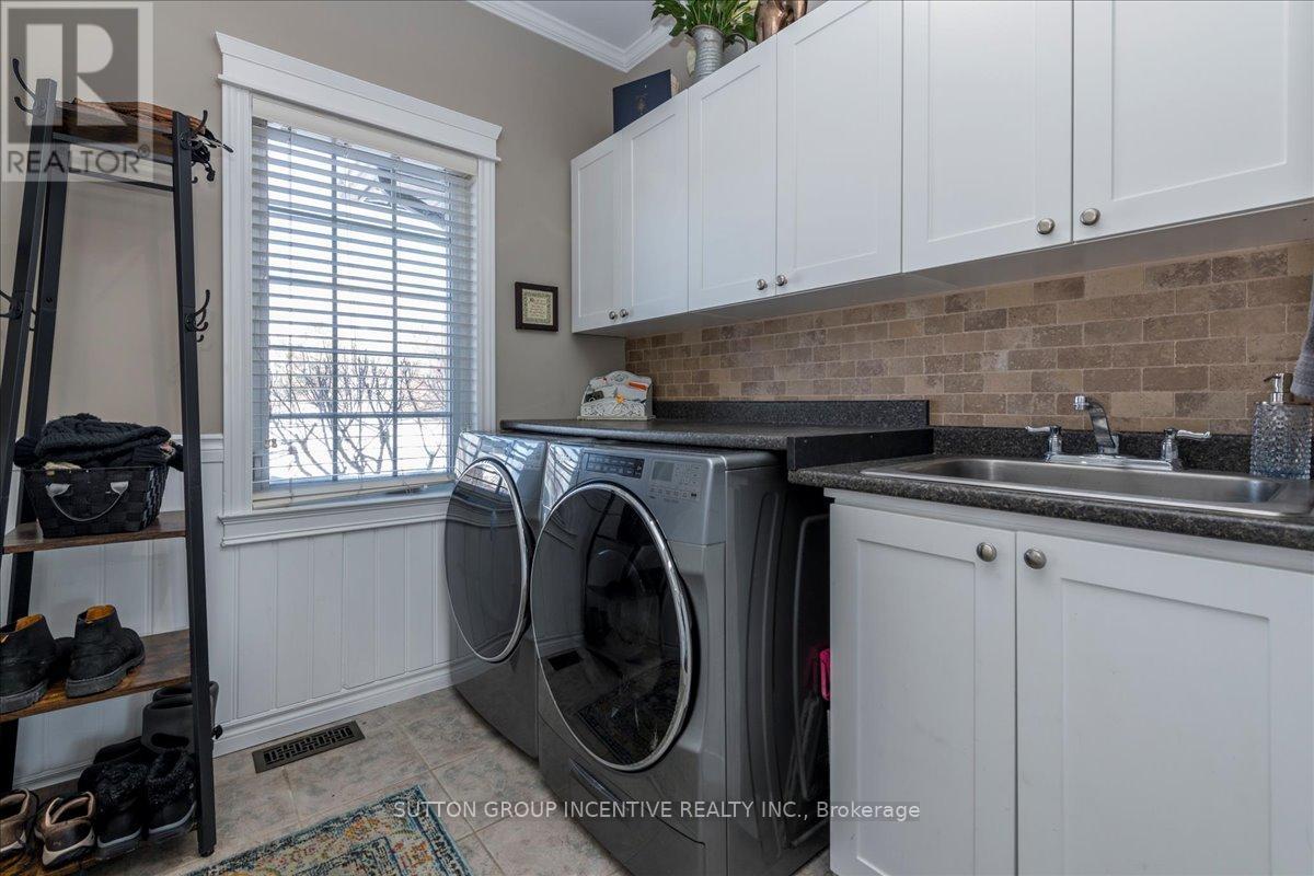 34 Basswood Circle, Oro-Medonte, Ontario  L0L 2L0 - Photo 18 - S12734360