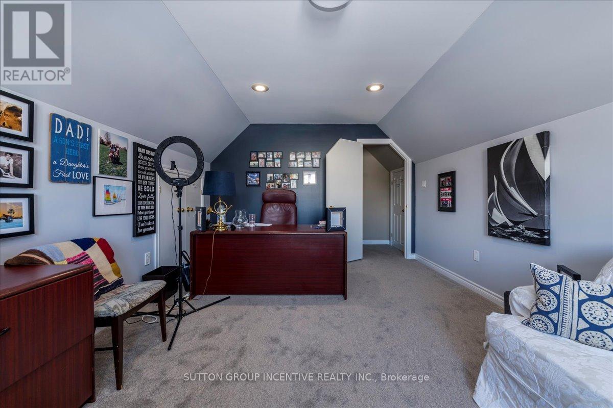 34 Basswood Circle, Oro-Medonte, Ontario  L0L 2L0 - Photo 19 - S12734360