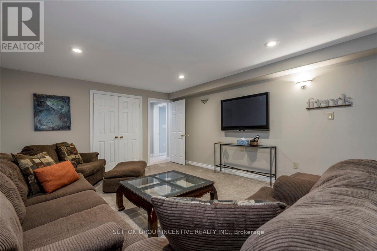 34 Basswood Circle, Oro-Medonte, Ontario  L0L 2L0 - Photo 26 - S12734360