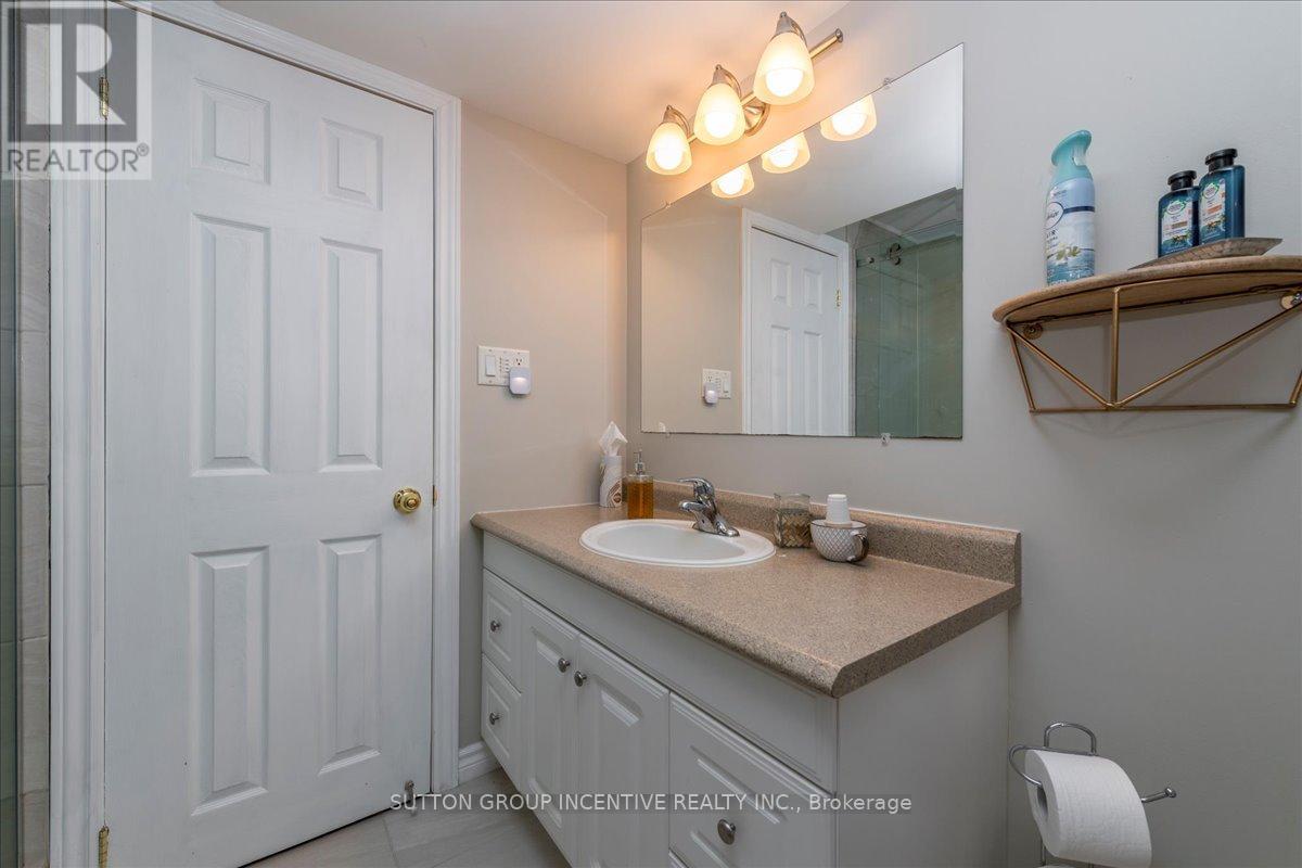 34 Basswood Circle, Oro-Medonte, Ontario  L0L 2L0 - Photo 30 - S12734360