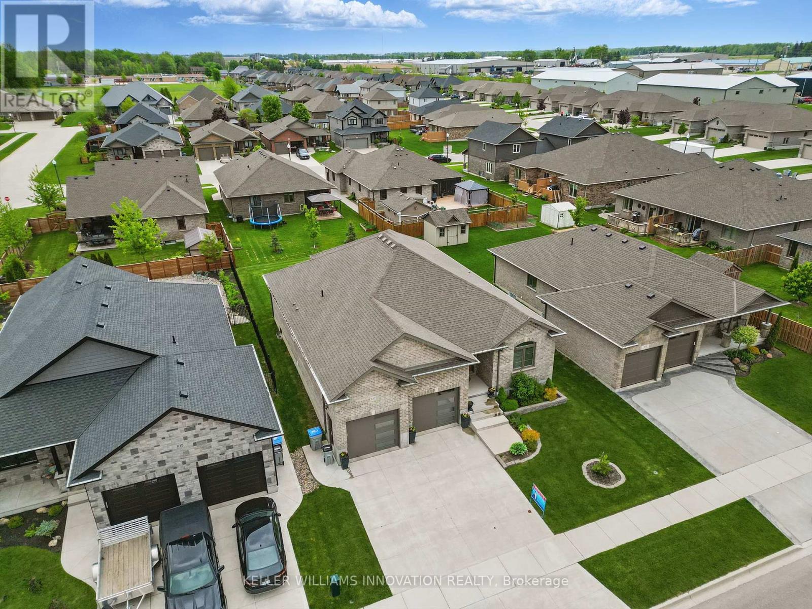 107 Forbes Crescent, North Perth, Ontario  N4W 0B4 - Photo 2 - X12734342