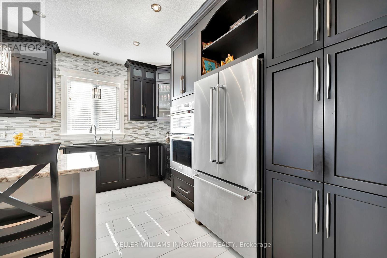 107 Forbes Crescent, North Perth, Ontario  N4W 0B4 - Photo 5 - X12734342