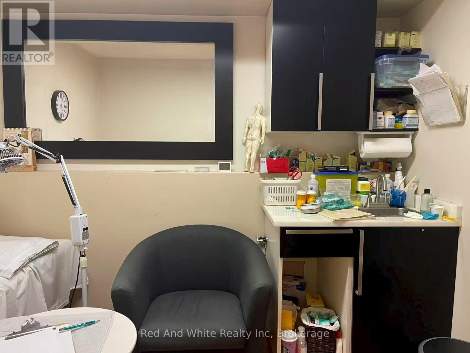 265 Queen Street S, Mississauga, Ontario  L5M 1L9 - Photo 13 - W12734382