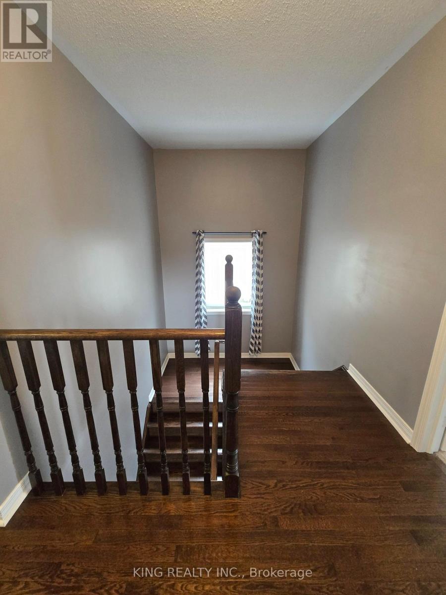 44 Kimble Avenue, Clarington, Ontario  L1C 0J7 - Photo 11 - E12734376