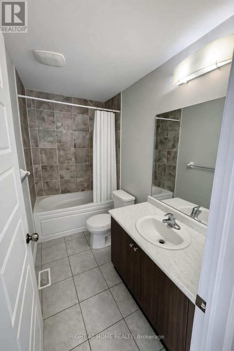 24 Longboat Run W, Brantford, Ontario  N3T 0P3 - Photo 13 - X12734378