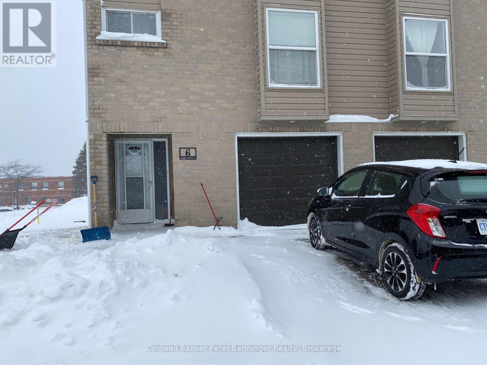 6 - 6 Philip Place, Kincardine, Ontario N2Z 2E6 - Photo 2 - X12734396