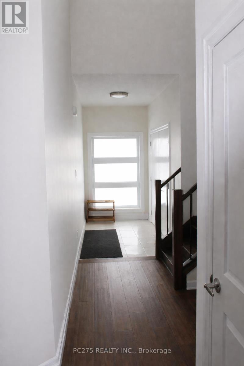 Upper - 2949 Biddulph Street, London South, Ontario  N6L 0A8 - Photo 26 - X12734408