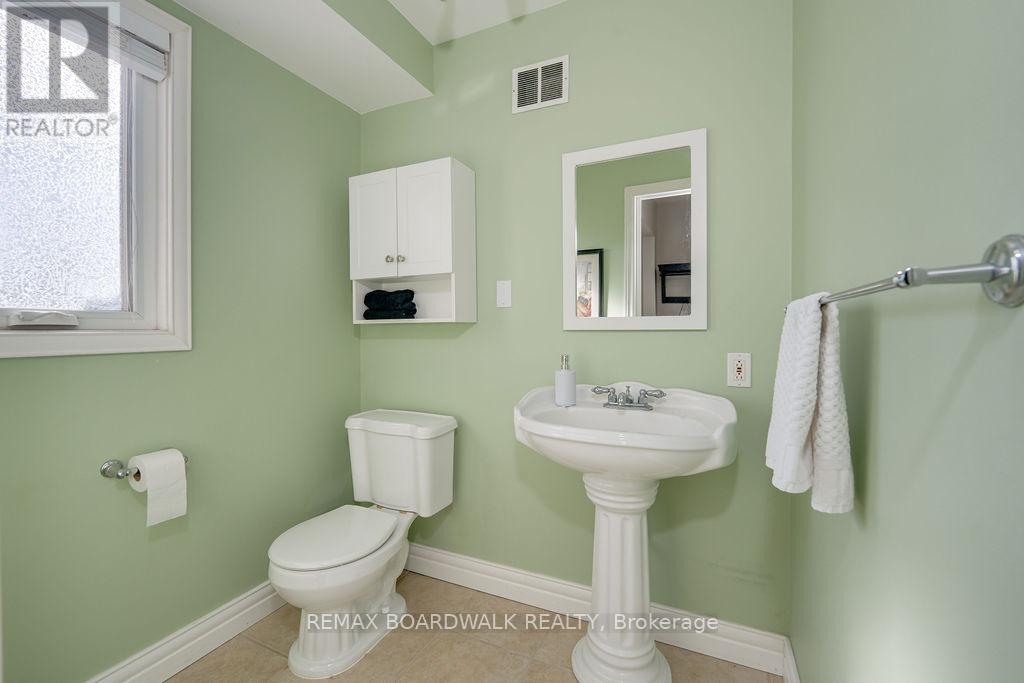 7089 Bush Drive, Ottawa, Ontario  K4P 1M8 - Photo 18 - X12696972