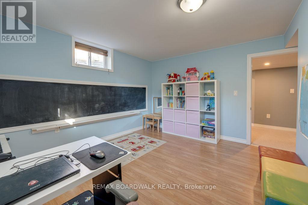 7089 Bush Drive, Ottawa, Ontario  K4P 1M8 - Photo 37 - X12696972