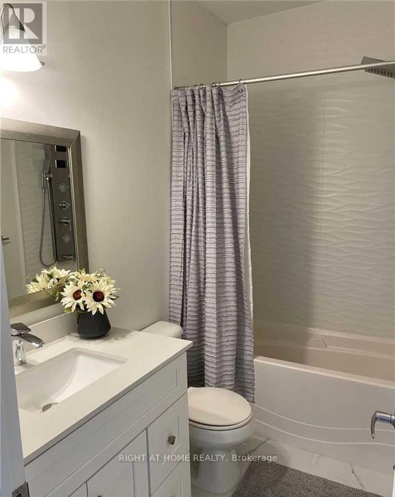 404 - 459 Kerr Street, Oakville, Ontario  L6K 3C2 - Photo 8 - W12734394