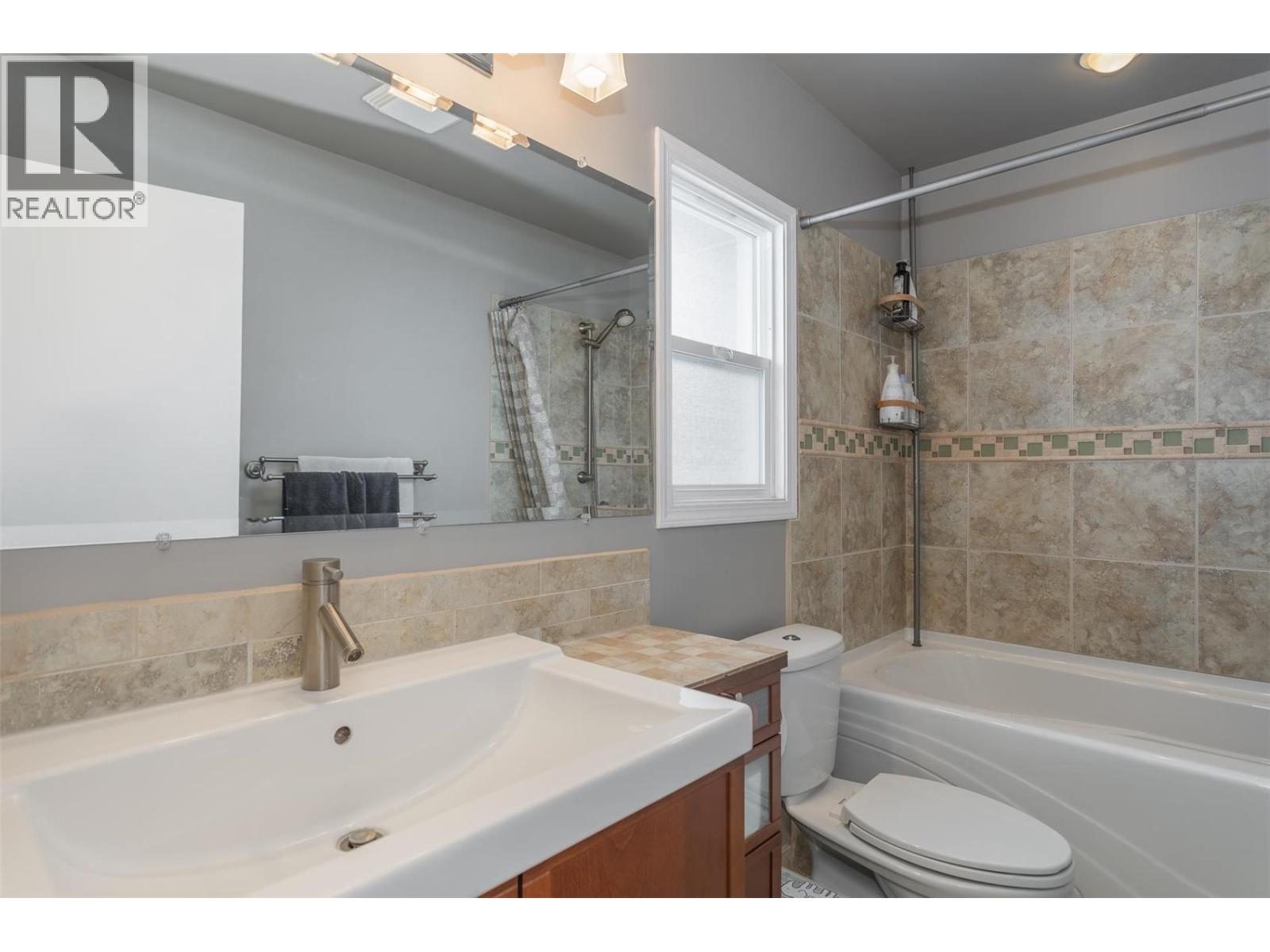 745 Wenric Crescent, Kelowna, British Columbia  V1X 5R6 - Photo 35 - 10371768