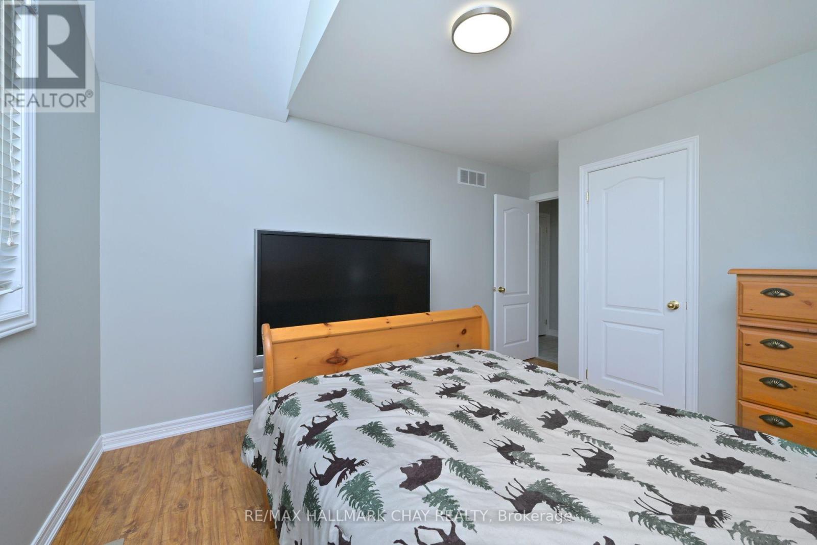 29 Wales Avenue N, Adjala-Tosorontio, Ontario  L0M 1J0 - Photo 19 - N12419668