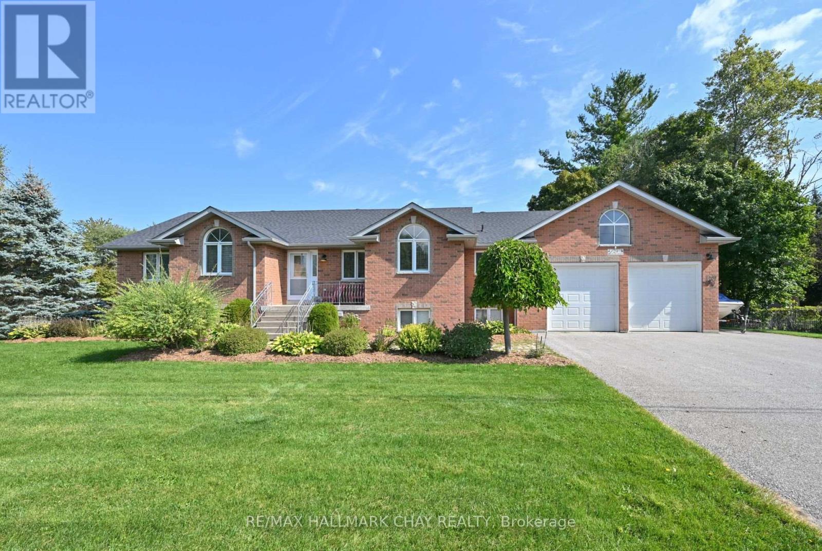 29 Wales Avenue N, Adjala-Tosorontio, Ontario  L0M 1J0 - Photo 2 - N12419668