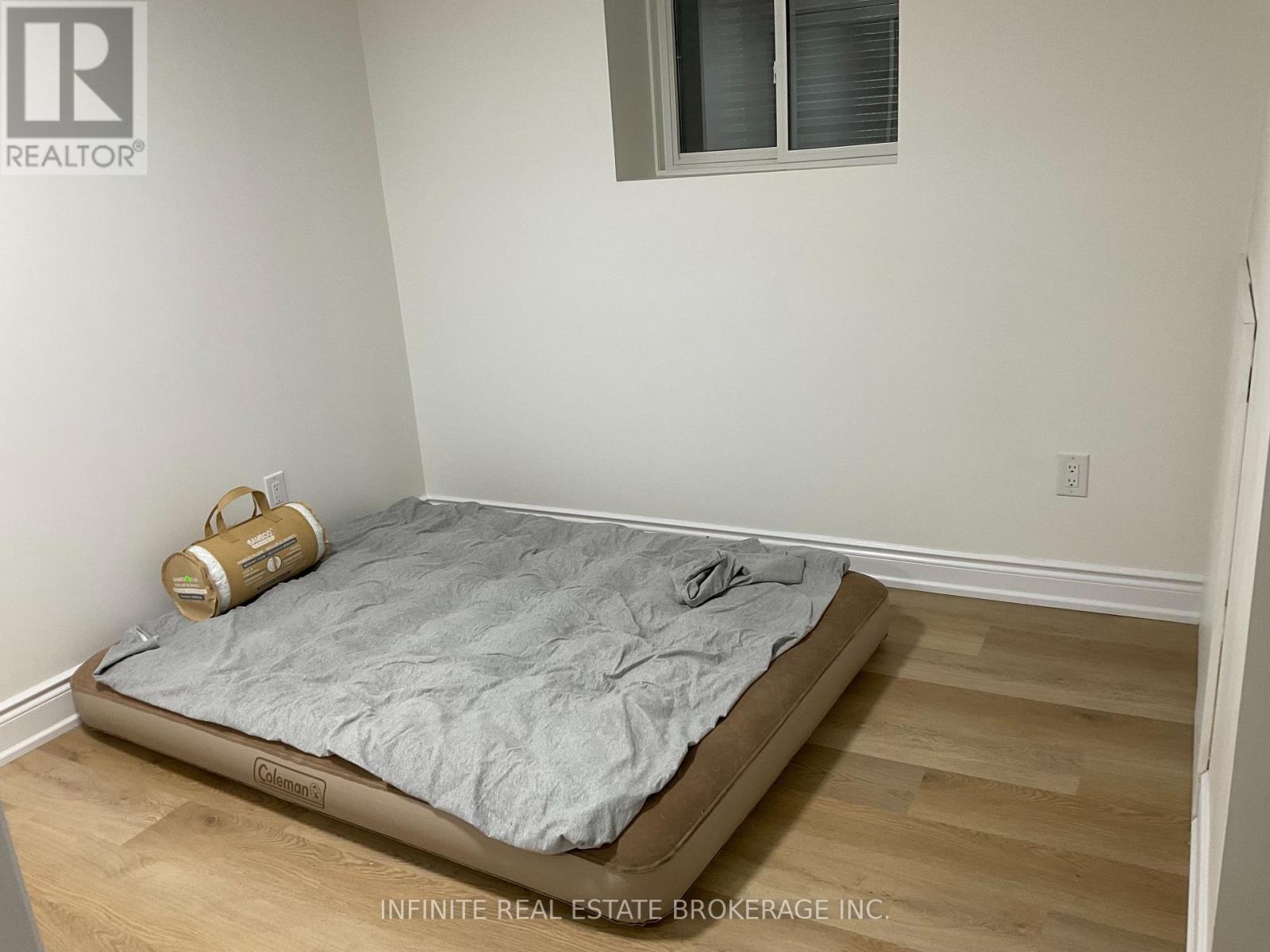 78 Starhill Crescent, Brampton, Ontario  L6R 2W1 - Photo 14 - W12724482