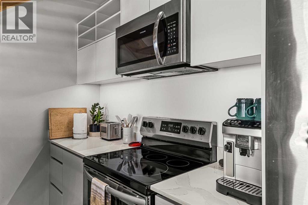 212b, 1 Industrial Place, Canmore, Alberta  T1W 1Y1 - Photo 4 - A2280971