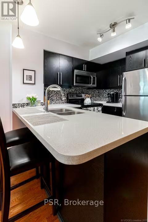 2014 - 18 Yonge Street, Toronto, Ontario  M5E 1Z8 - Photo 7 - C12734416