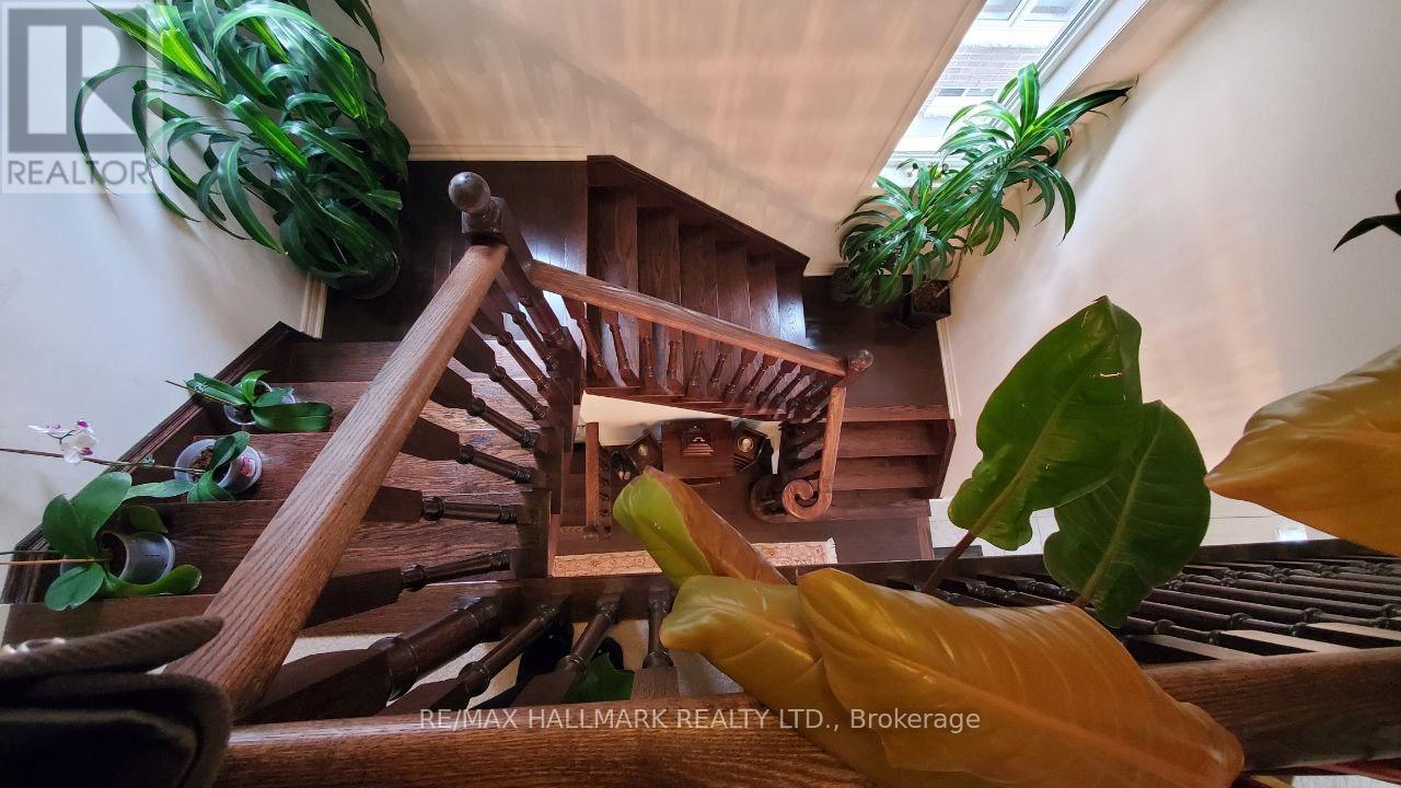 #main&2nd - 19 Chouinard Way, Aurora, Ontario  L4G 0V9 - Photo 13 - N12734418