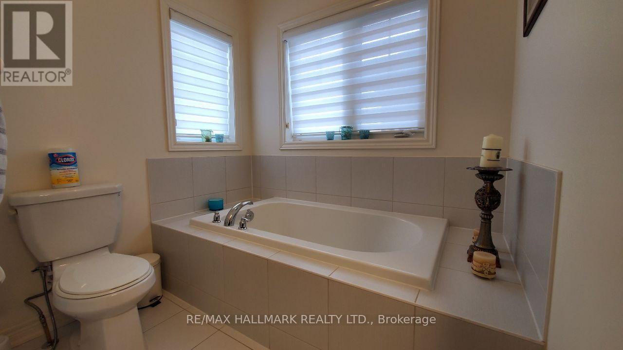 #main&2nd - 19 Chouinard Way, Aurora, Ontario  L4G 0V9 - Photo 20 - N12734418