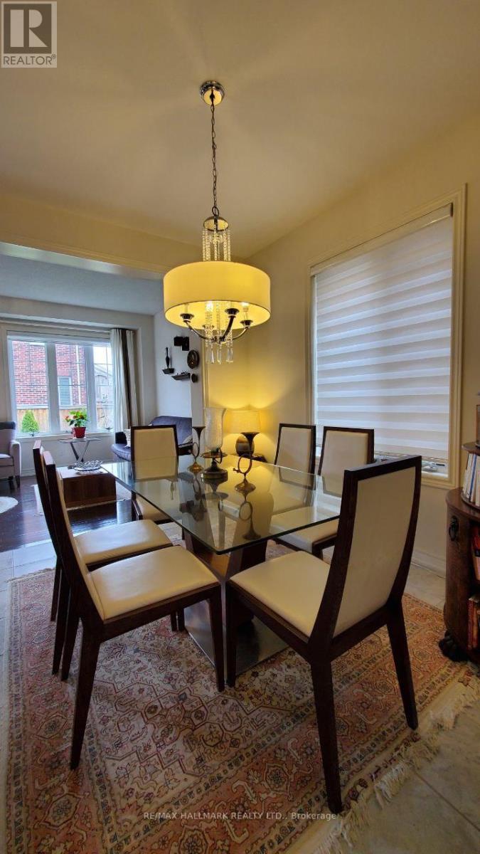 #main&2nd - 19 Chouinard Way, Aurora, Ontario  L4G 0V9 - Photo 6 - N12734418