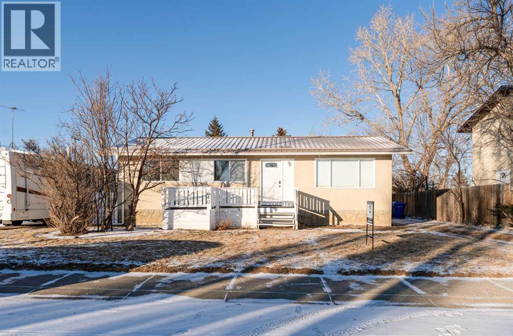 640 54 Avenue W, Claresholm, Alberta  T0L 0T0 - Photo 1 - A2281081