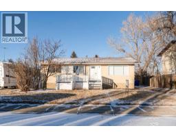 640 54 Avenue W, Claresholm, Alberta
