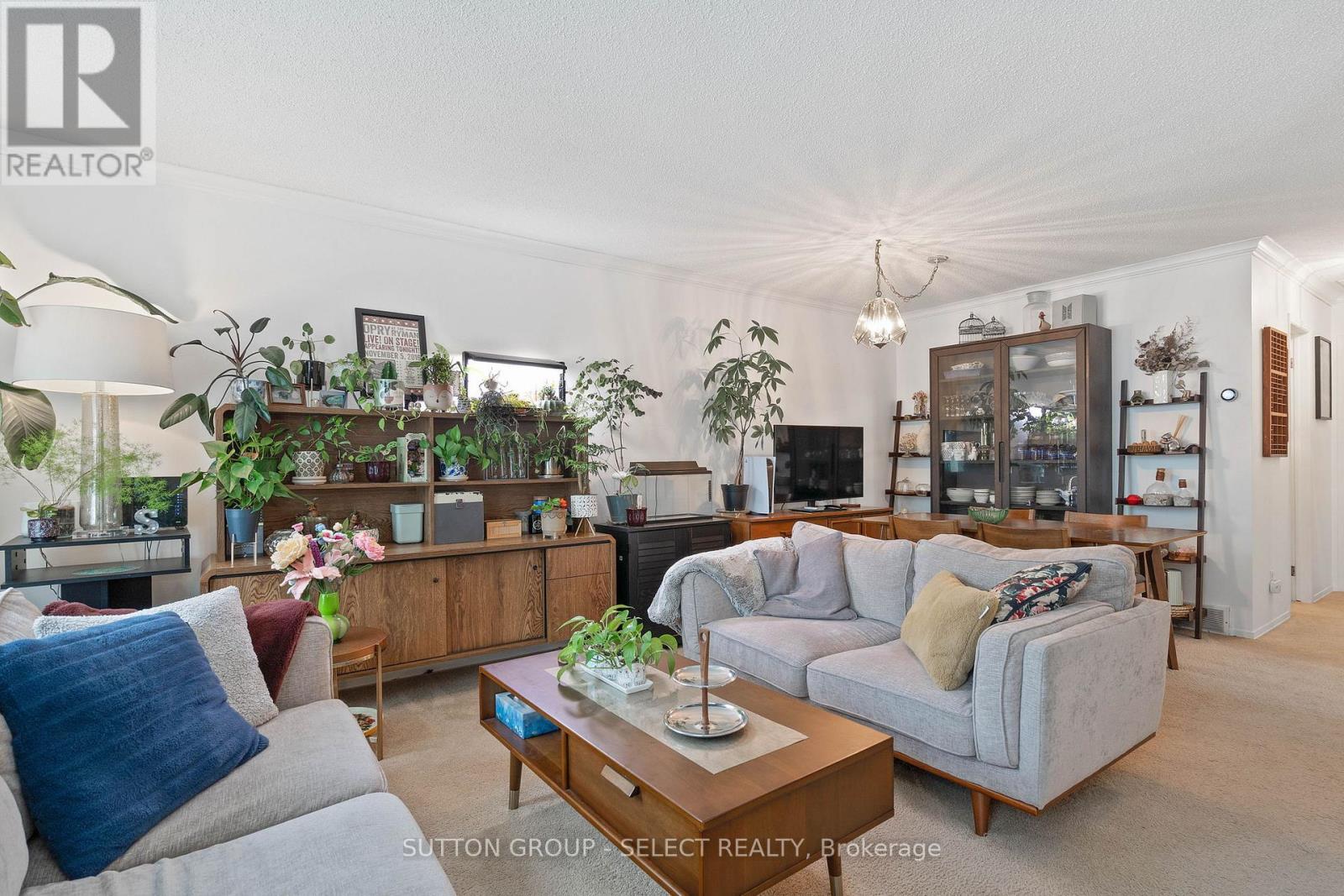 72 Blanchard Crescent, London North, Ontario  N6G 4E4 - Photo 8 - X12734440