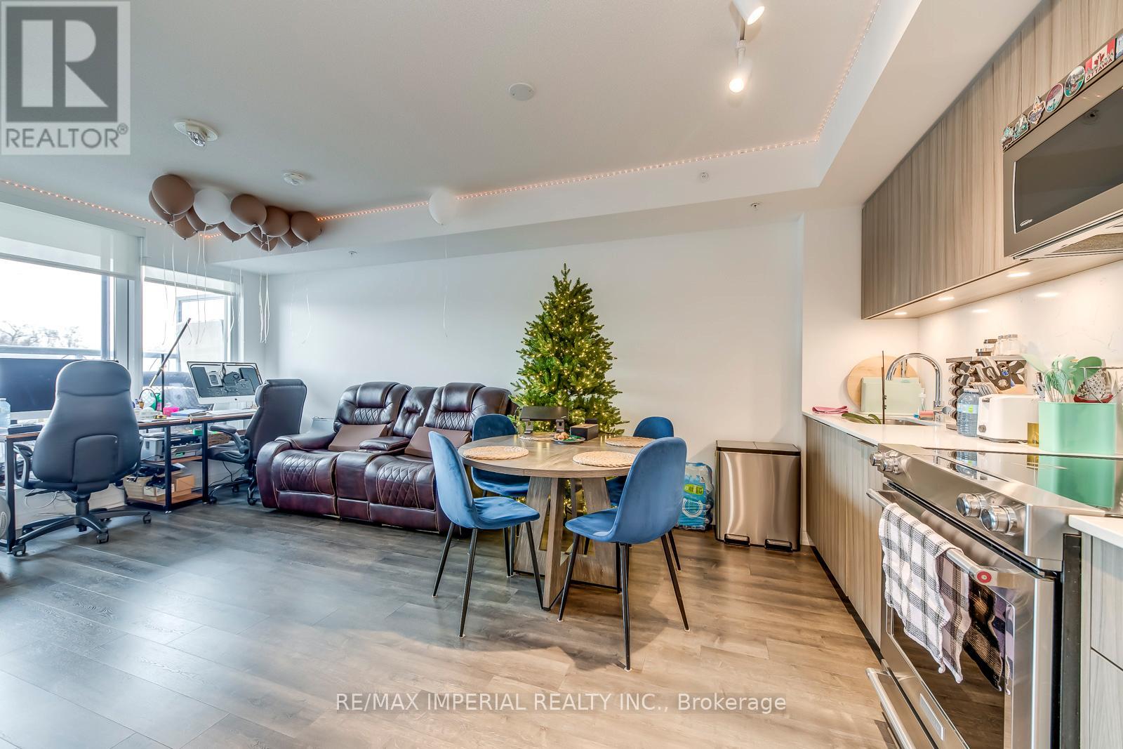 204 - 30 Samuel Wood Way, Toronto, Ontario  M9B 1B1 - Photo 13 - W12720098