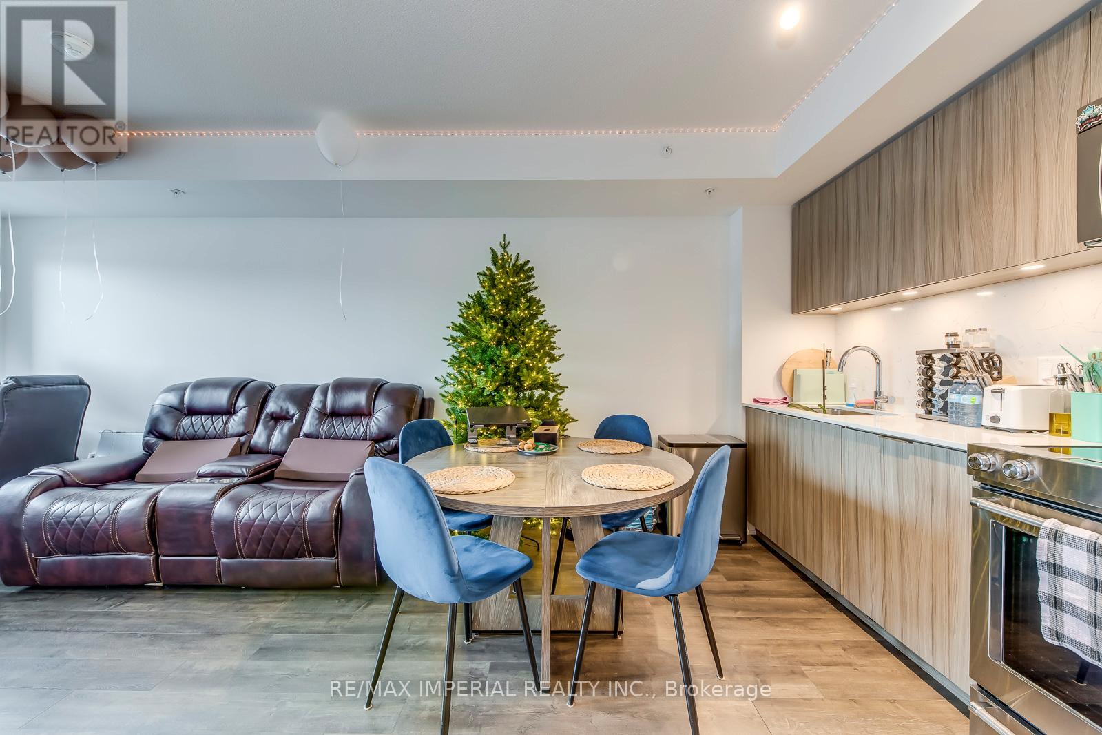 204 - 30 Samuel Wood Way, Toronto, Ontario  M9B 1B1 - Photo 14 - W12720098