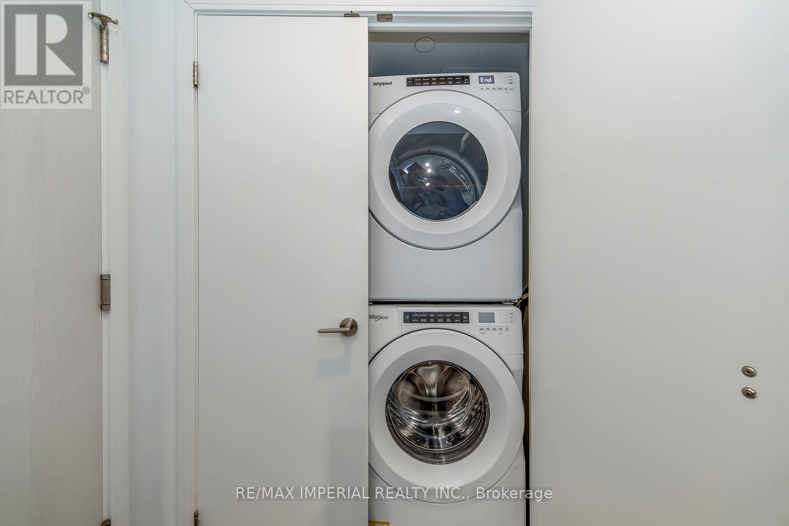 204 - 30 Samuel Wood Way, Toronto, Ontario  M9B 1B1 - Photo 27 - W12720098