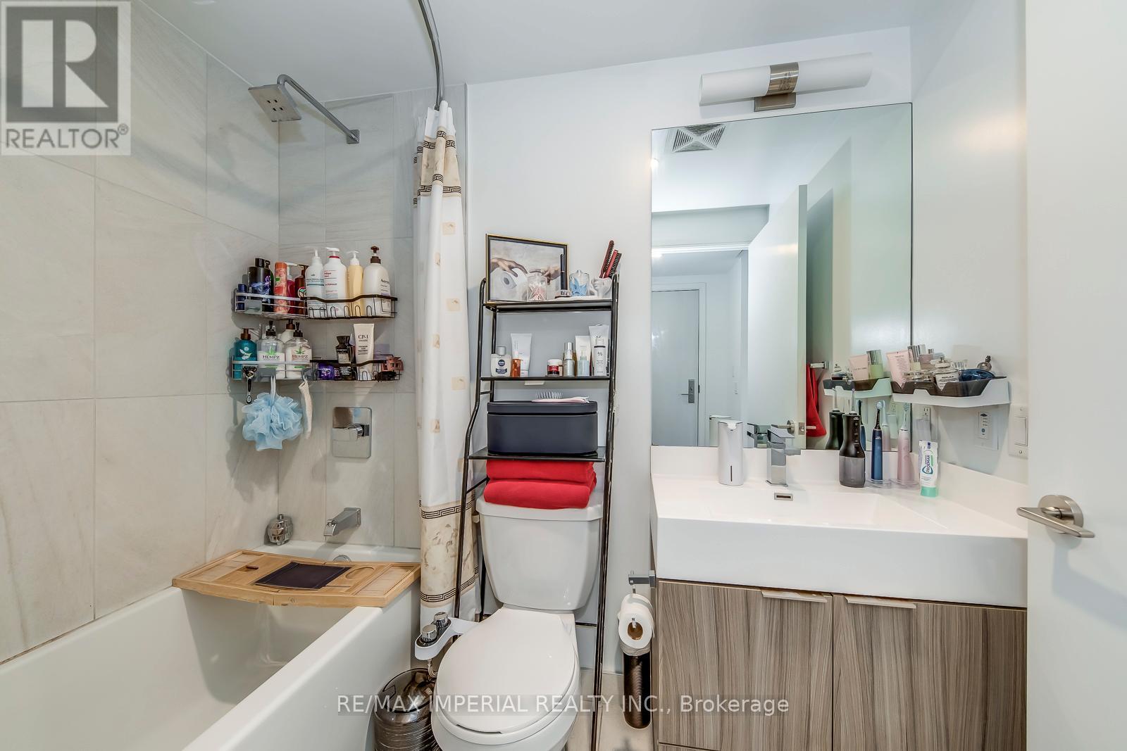 204 - 30 Samuel Wood Way, Toronto, Ontario  M9B 1B1 - Photo 26 - W12720098