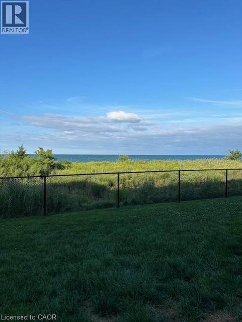 35 SOUTHSHORE Crescent Unit# 303, Stoney Creek, Ontario