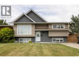23 Trent Road W, Lethbridge, Alberta