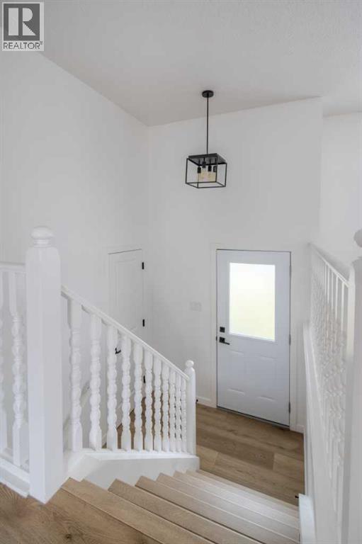 23 Trent Road W, Lethbridge, Alberta  T1K 4N1 - Photo 4 - A2251986