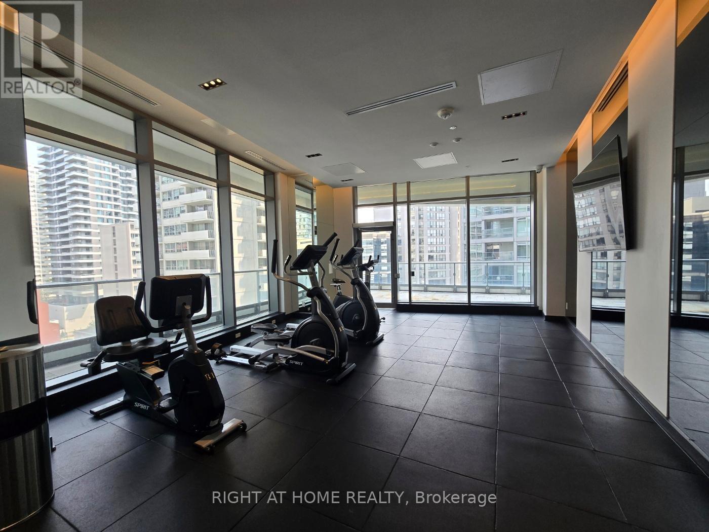 902 - 2221 Yonge Street, Toronto, Ontario  M4S 2B4 - Photo 16 - C12734436