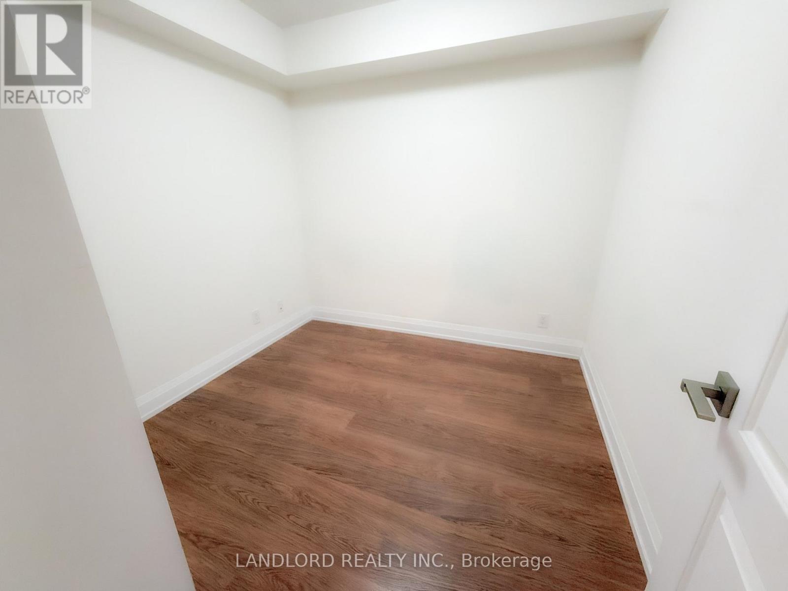 801 - 1070 Sheppard Avenue W, Toronto, Ontario  M3J 0G8 - Photo 15 - W12734446