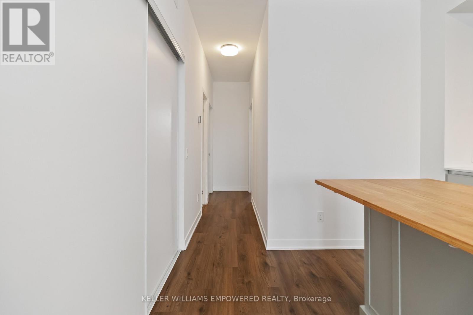 140 - 3010 Trailside Drive, Oakville, Ontario  L6M 5R1 - Photo 5 - W12734448