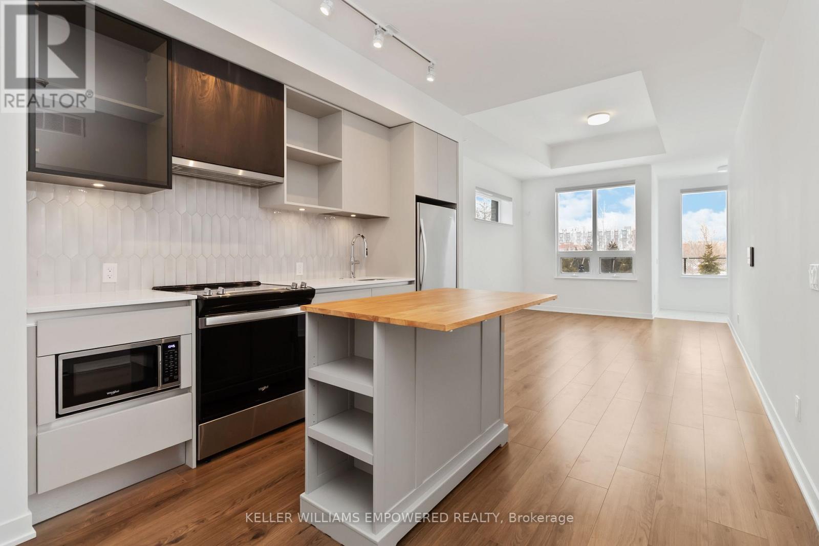 140 - 3010 Trailside Drive, Oakville, Ontario  L6M 5R1 - Photo 9 - W12734448