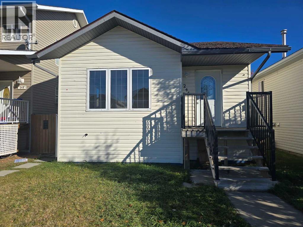 244 16 Street E, Brooks, Alberta