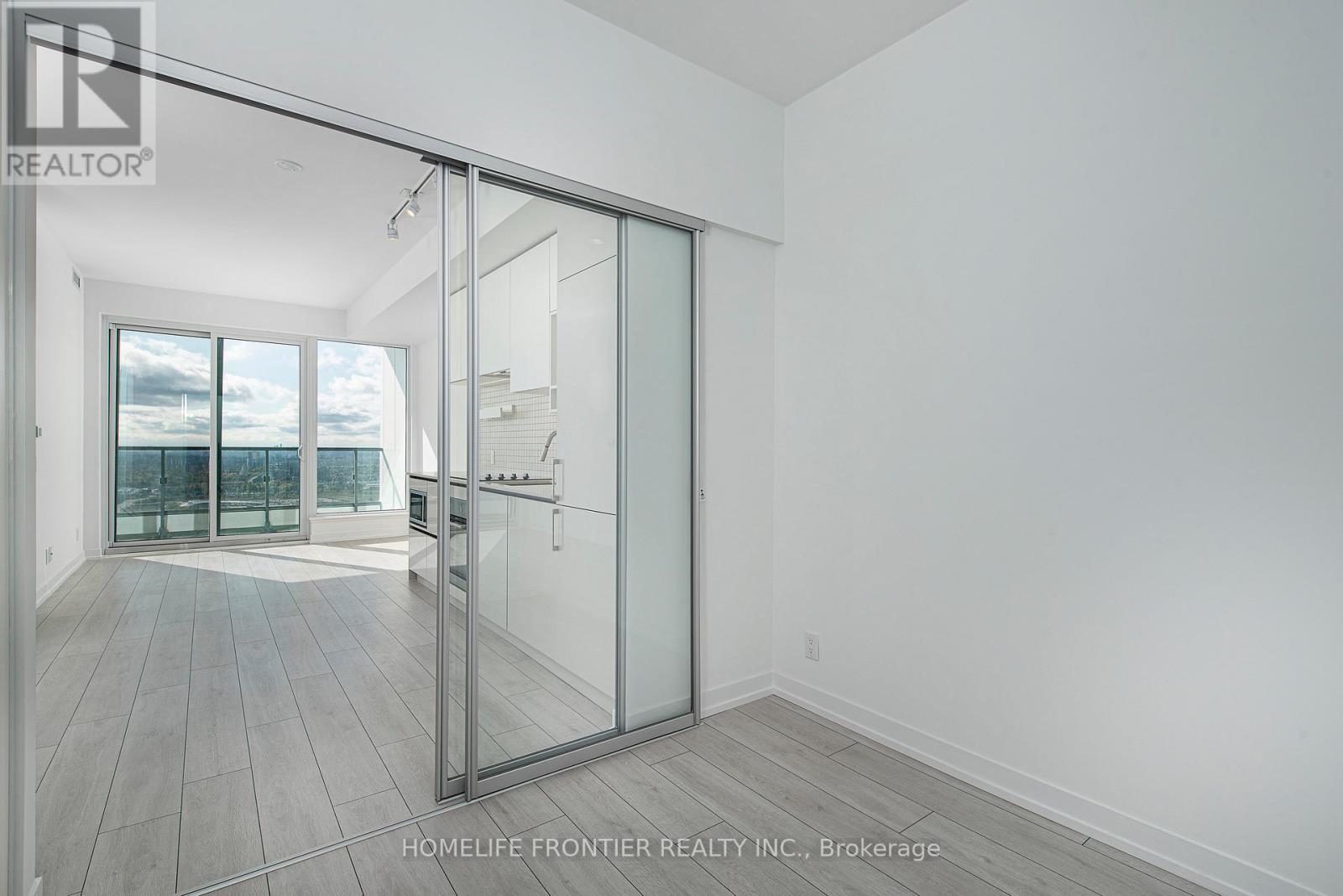 4706 - 5 Buttermill Avenue, Vaughan, Ontario  L4K 0J5 - Photo 12 - N12734276