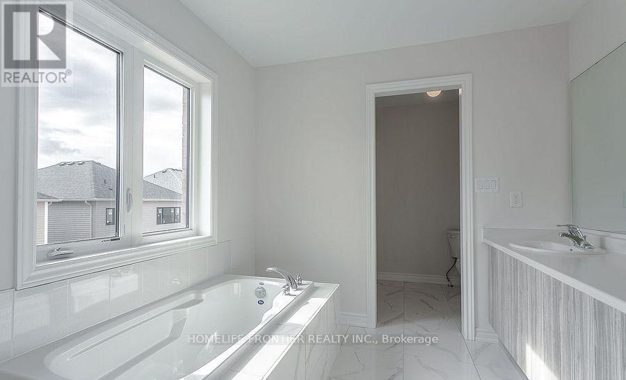 145 Terry Fox Drive, Barrie, Ontario  L9J 0L9 - Photo 25 - S12734454