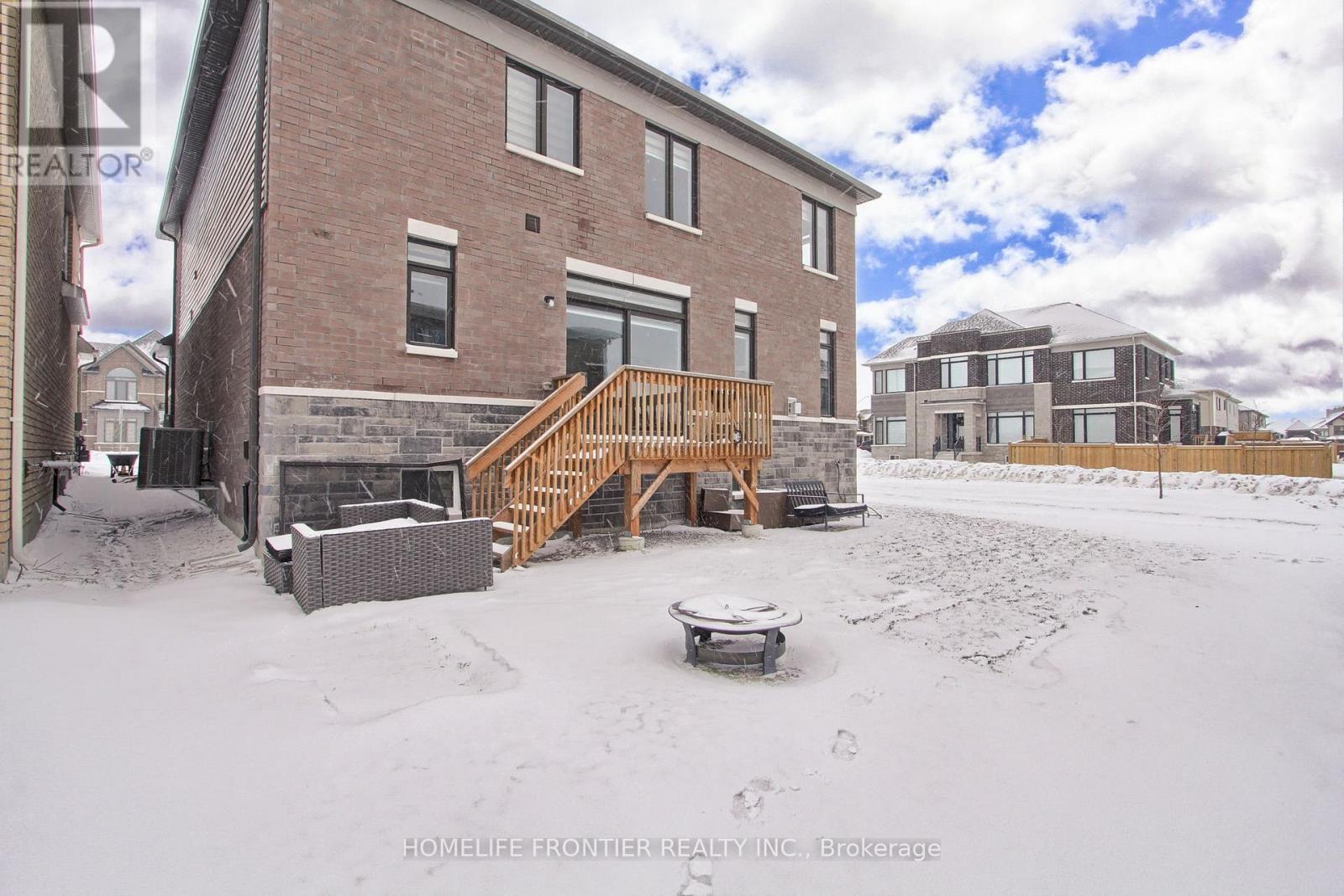 145 Terry Fox Drive, Barrie, Ontario  L9J 0L9 - Photo 35 - S12734454